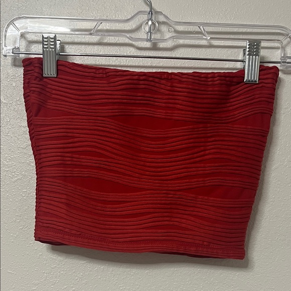 Wet Seal Red Strapless Crop Top - Picture 3 of 4